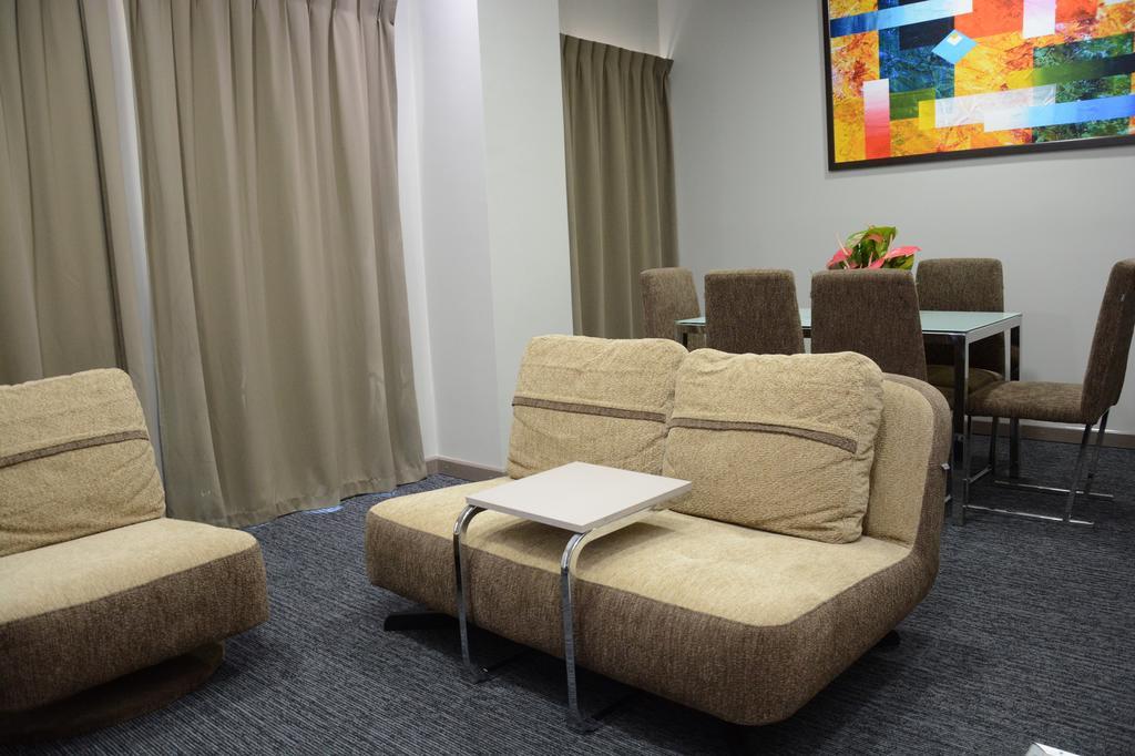 Ratsun Nadi Airport Apartment Hotel Exterior foto
